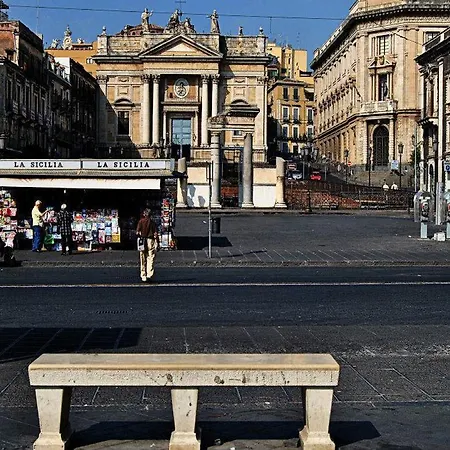 Stesicoro Inhabit - Center