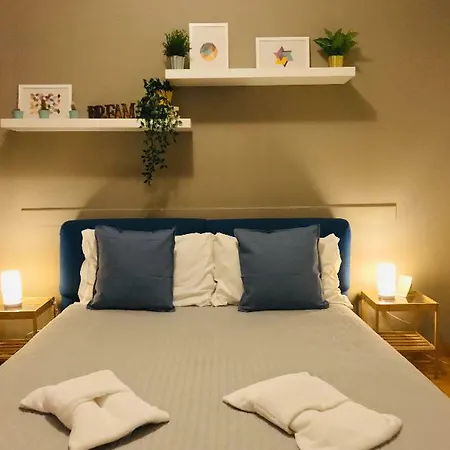 Stesicoro Inhabit - Center Pensionat 3*